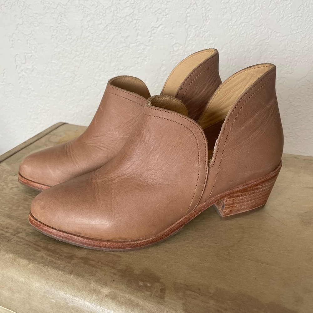 Nisolo Mia Ankle Boots